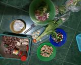 Foto langkah ke 1 dari resep Tumis Sehat: Oseng Jamur, Sambal Terasi, Ikan Dero tepung basah.