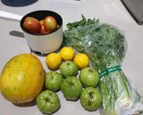 Foto langkah ke 1 dari resep Homemade Green Pressed Juice.