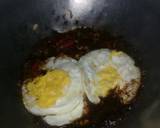 Cara Membuat Telur Mata Sapi Kuah Kecap 3