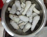 A picture of step 2 of Arbi stir fry.