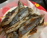 Foto langkah ke 2 dari resep Tumis Ikan Cue Keranjang ala Jawa.