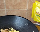Foto langkah ke 2 dari resep Telur orak arik pedas.