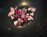 Foto del paso 2 de la receta: Revuelto de shiitake con tofu soja