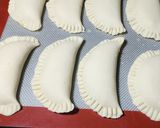 Foto del paso 9 de la receta: 🥟🧀🥕🧅🫑 Empanadas de vegetales y queso - Zapallito, cebolla, morrón y zanahoria - #Sintacc 🫑🧅🥕🧀🥟