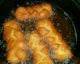 A picture of step 4 of Home made Fritters.