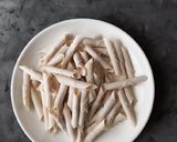 Foto langkah ke 2 dari resep Kacang Sembunyi Pedas Manis.