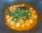 Foto langkah ke 4 dari resep Tahu dan Kacang Panjang Masak Santan.
