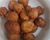 Foto langkah ke 4 dari resep Bakso udang goreng saus asam manis.