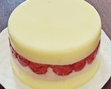 Foto langkah ke 4 dari resep Strawberry Shortcake Caramel Cheese Pudding🍰.