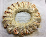 Foto del paso 8 de la receta: Rosca de Hojaldre Salada con un toque picante
