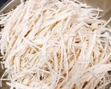 Hình bước làm 2 của món Chả Giò Sen