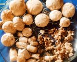 A picture of step 2 of Chilli garlic mushroom.