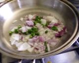 A picture of step 2 of Egg onion stir fry.