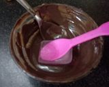 A picture of step 5 of Mango mousse with choco cup.