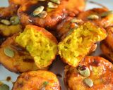 Foto del paso 3 de la receta: Buñuelos de calabaza y pollo con miel de caña