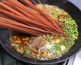 Une image de l'étape 11 de Antichis rouges aux petits pois, champignons et chorizo.