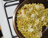 Foto del paso 5 de la receta: Tortilla de arvejas