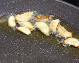Foto del paso 6 de la receta: Patas de Calamar fritas al ajillo con pimentón