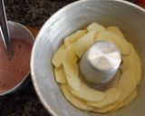 Foto del paso 2 de la receta Torta roja de manzanas de Dña Petrona
