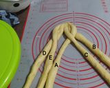 Foto langkah ke 7 dari resep Tutorial Roti Kepang Lima (5-Strand Braid).