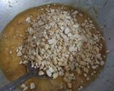 A picture of step 3 of Peanut chikki.
