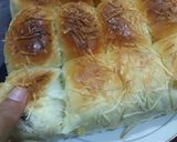 Foto langkah ke 9 dari resep Roti sobek lembut berserat metode water roux.