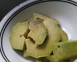 Foto del paso 4 de la receta: Arepas de plátano verde🍘🥑🥕