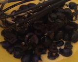 Foto del paso 3 de la receta: 🍰 Bizcocho salado de queso 🧀 azul, Edan, aceitunas 🫒y pimientos