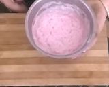 A picture of step 3 of Rose Milk And Banana Shake.