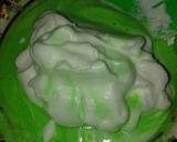 Foto langkah ke 2 dari resep Chiffon cupcake pandan.