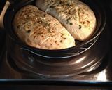 চিজী গার্লিক ব্রেড (Cheesy garlic bread recipe in Bengali) রেসিপি ধাপ - 10 ছবি