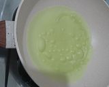 Foto langkah ke 4 dari resep Matcha Crepe gulung.