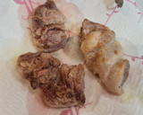 Foto del paso 3 de la receta: Jamoncitos de pollo guisados con boniato y tomate