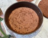 Foto del passaggio 8 della ricetta Torta mousse con cioccolato, panna e fragole