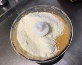 Une image de l'étape 5 de Sauce aux courgettes jaunes, pesto rouge et parmesan.