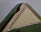 Foto langkah ke 3 dari resep Garlic Cheese Toast.