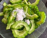 Foto langkah ke 1 dari resep Tumis Pare no Pahit.