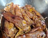 Foto langkah ke 2 dari resep Sambal Cumi Kecombrang.