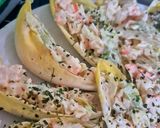 A picture of step 4 of Fresh Endives with Surimi and Crunchy Salad with Cream Cheese.