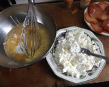 Foto del paso 1 de la receta: Pastel de patatas con requesón y lomo embuchado