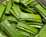 Gambar langkah 4 resipi Lepat pisang.