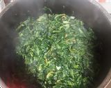 Foto del paso 2 de la receta: Róbalo sobre puré de espinacas con papas al natural