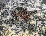 Foto del paso 3 de la receta: Espinacas frescas con nata y queso
