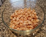 Foto del paso 1 de la receta: Briwat de pollo y cebolla caramelizada Exprés