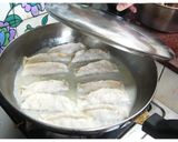 A picture of step 7 of Crispy Dumplings with White Beech Mushrooms and Kimchi Filling.