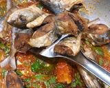 Foto langkah ke 3 dari resep Ikan masak bumbu..