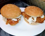 A picture of step 5 of Zinger Burger 🍔.