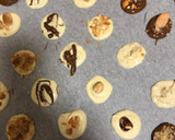 Foto del paso 4 de la receta: Caprichos de chocolate con frutos secos