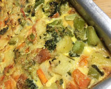 Foto del paso 4 de la receta: Tortilla bien saludable de papas, zanahorias y brócoli al horno