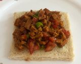 A picture of step 4 of Grilled Chicken Salami Sandwich.